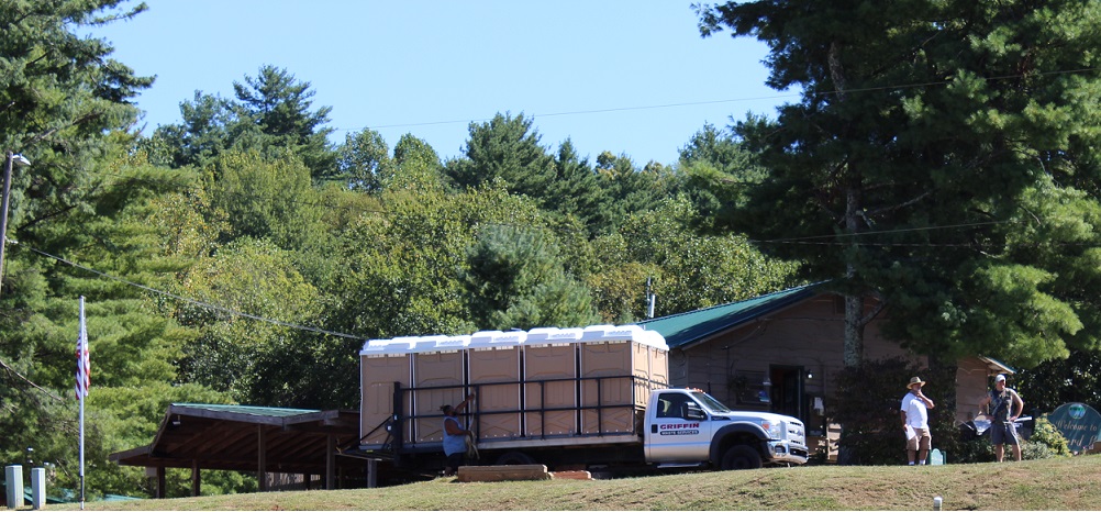 porta potties arrive